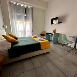 לינה וארוחת בוקר Hi Relais, נאפולי
